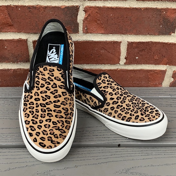 Vans Shoes - Vans Classic Slip-On Sneaker in Leopard Print